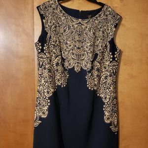 Dress with floral print